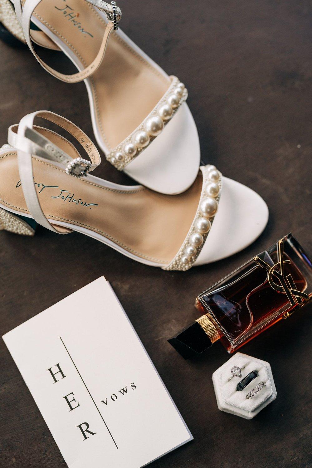 carousel-hero-element image-2