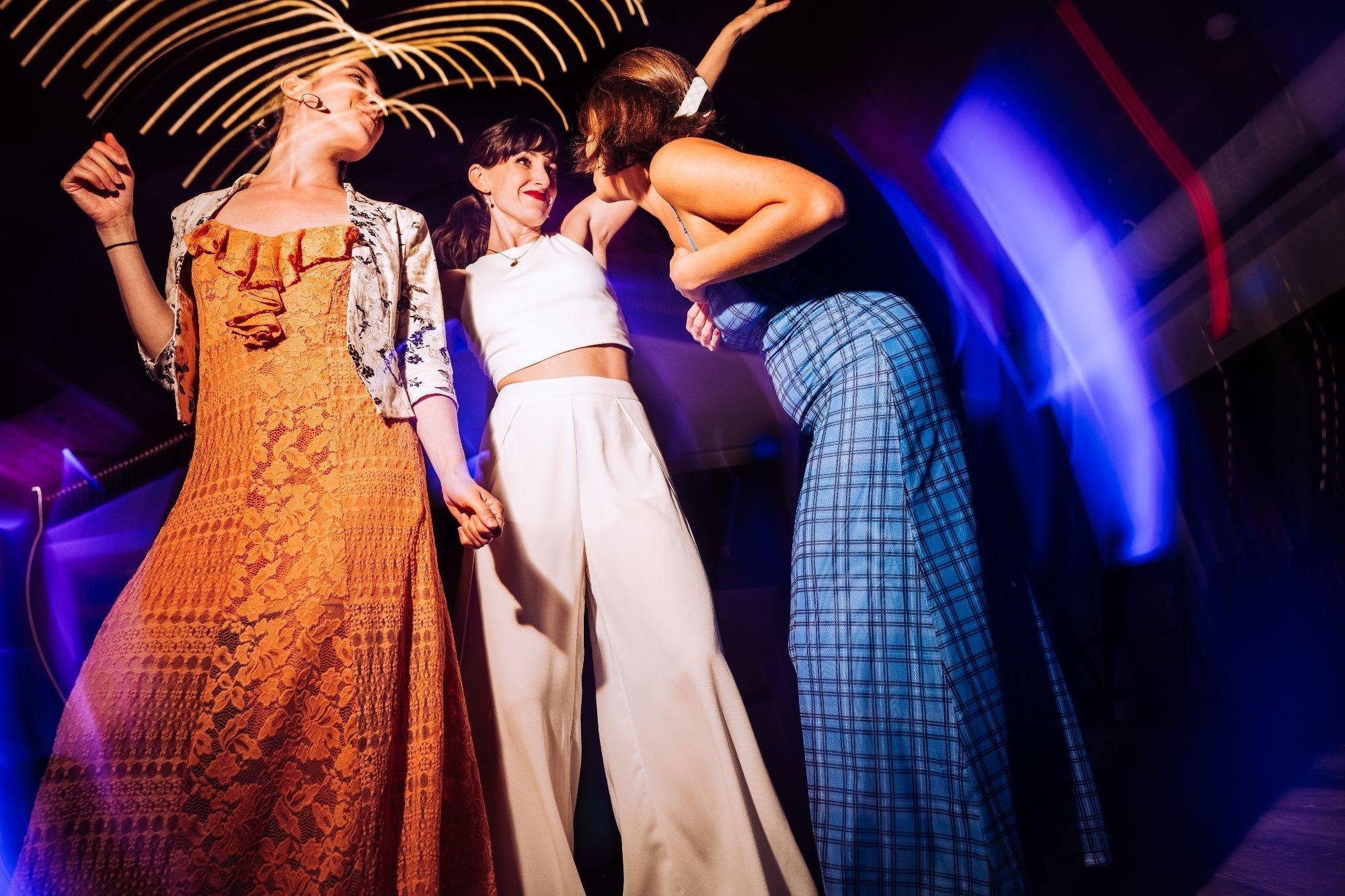 carousel-hero-element image-7